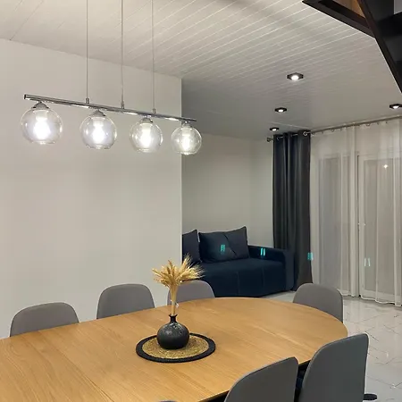 Guzulia Ferienhaus *