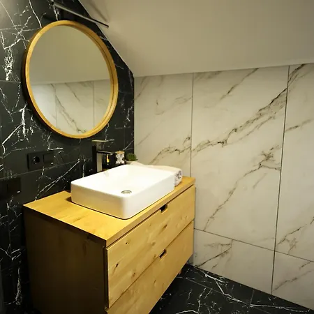 Ferienhaus Guzulia Werchowyna